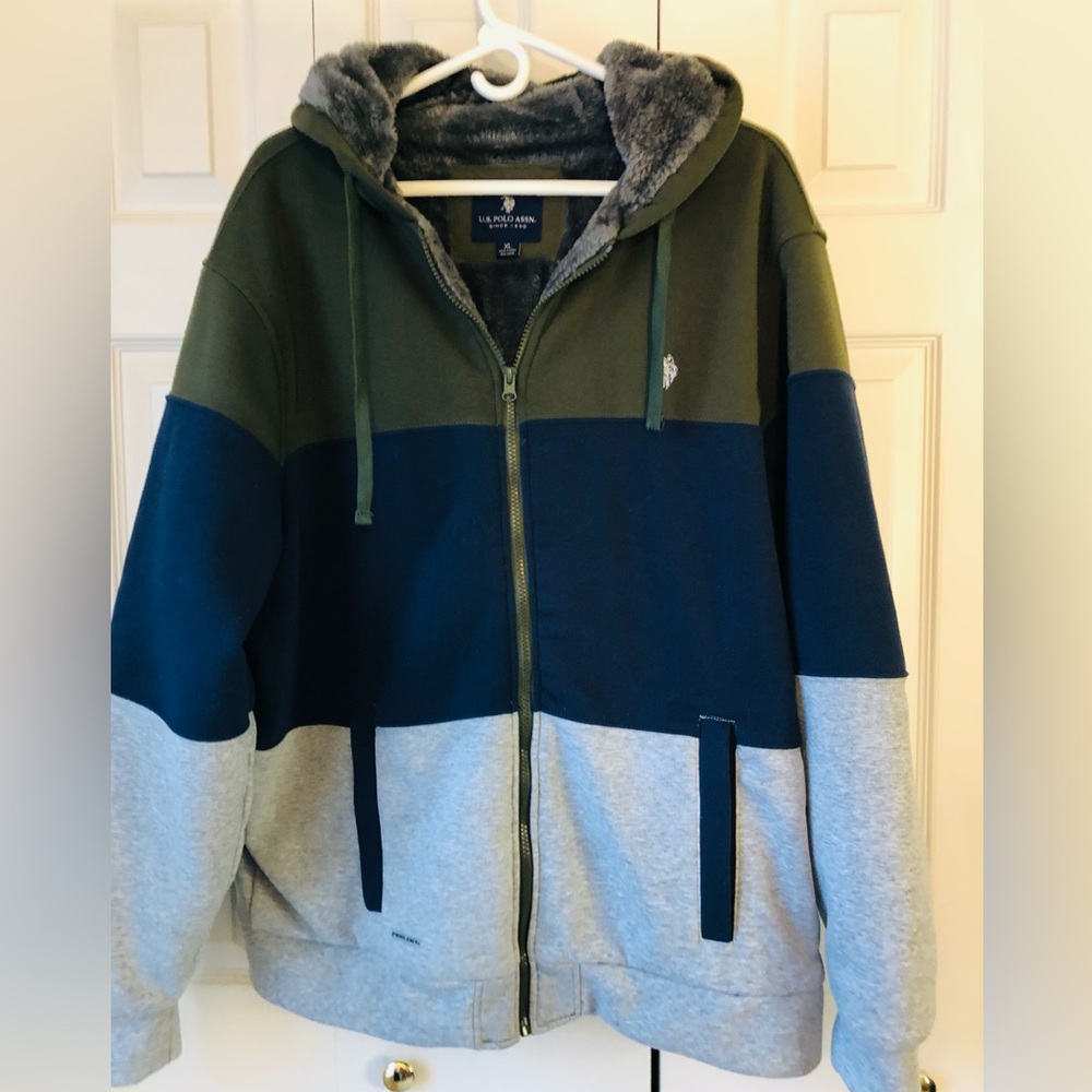 U. S. Polo Assn Full Zip Sherpa lined Hoodie. Size XL.